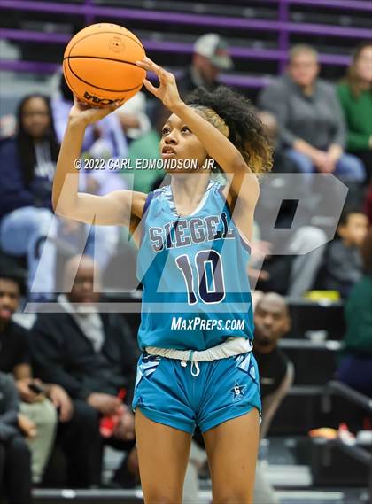 Thumbnail 3 in Siegel @ Smyrna photogallery.