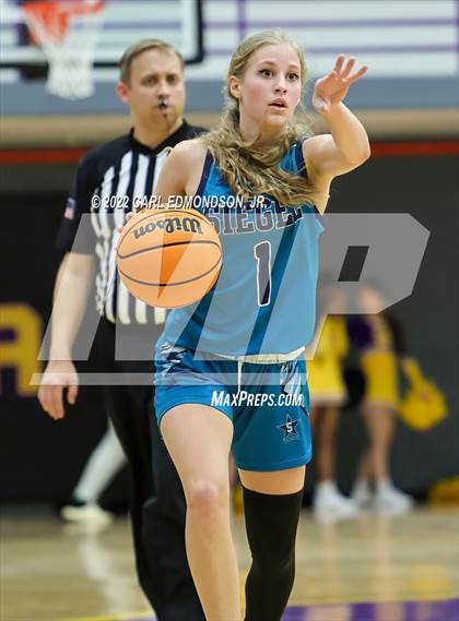 Thumbnail 3 in Siegel @ Smyrna photogallery.