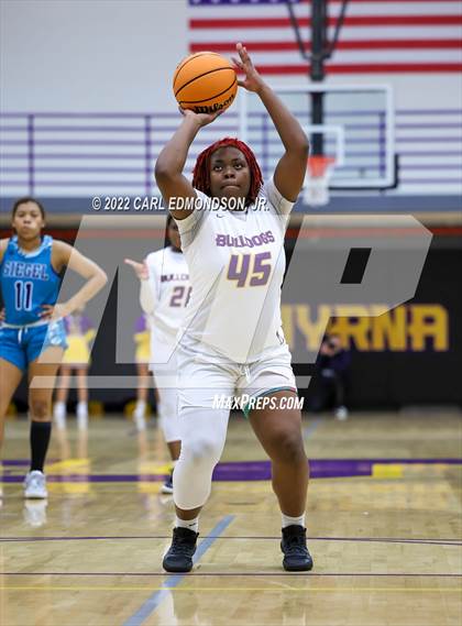 Thumbnail 1 in Siegel @ Smyrna photogallery.