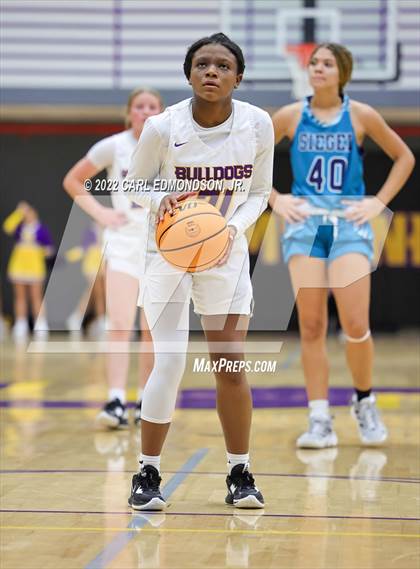 Thumbnail 3 in Siegel @ Smyrna photogallery.