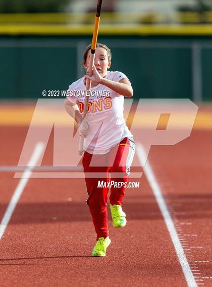 Thumbnail 1 in Cathedral Catholic Tri-Meet photogallery.