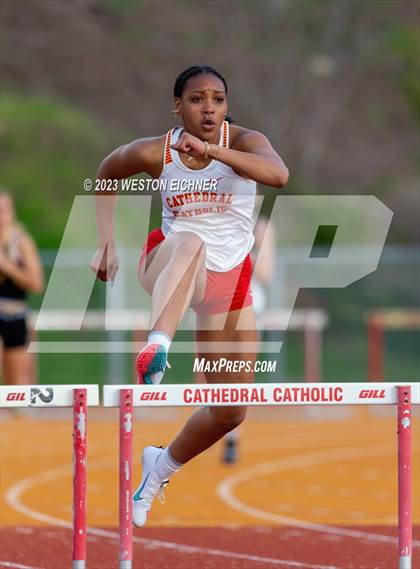 Thumbnail 3 in Cathedral Catholic Tri-Meet photogallery.