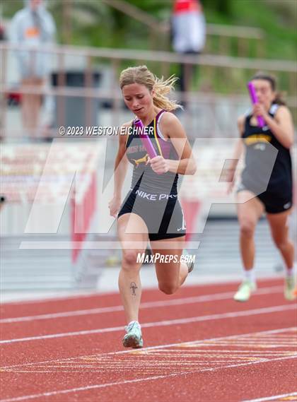 Thumbnail 2 in Cathedral Catholic Tri-Meet photogallery.