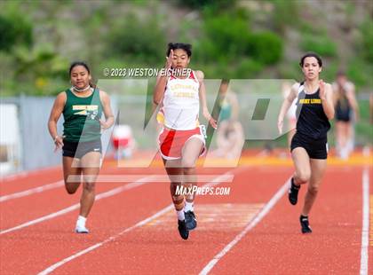 Thumbnail 2 in Cathedral Catholic Tri-Meet photogallery.