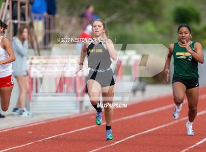Thumbnail 3 in Cathedral Catholic Tri-Meet photogallery.