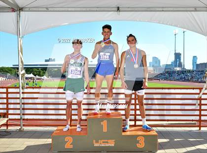 Thumbnail 3 in UIL 4A State Championship photogallery.