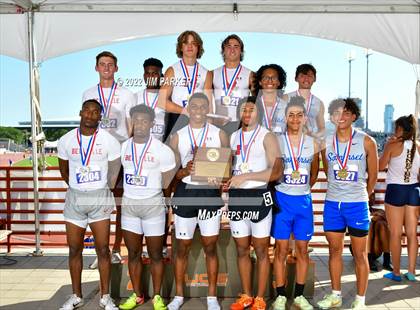 Thumbnail 1 in UIL 4A State Championship photogallery.