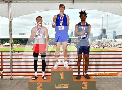 Thumbnail 1 in UIL 4A State Championship photogallery.
