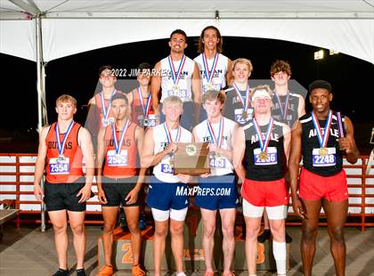 Thumbnail 3 in UIL 4A State Championship photogallery.