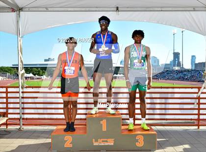 Thumbnail 1 in UIL 4A State Championship photogallery.