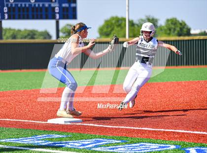 Thumbnail 3 in Slocum vs Moulton (UIL 1A Regional Final) Game 1 photogallery.