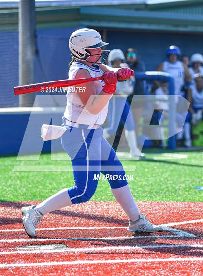 Thumbnail 1 in Slocum vs Moulton (UIL 1A Regional Final) Game 1 photogallery.
