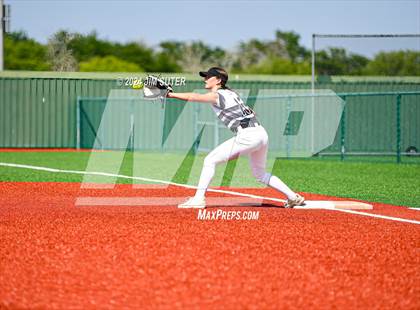 Thumbnail 3 in Slocum vs Moulton (UIL 1A Regional Final) Game 1 photogallery.