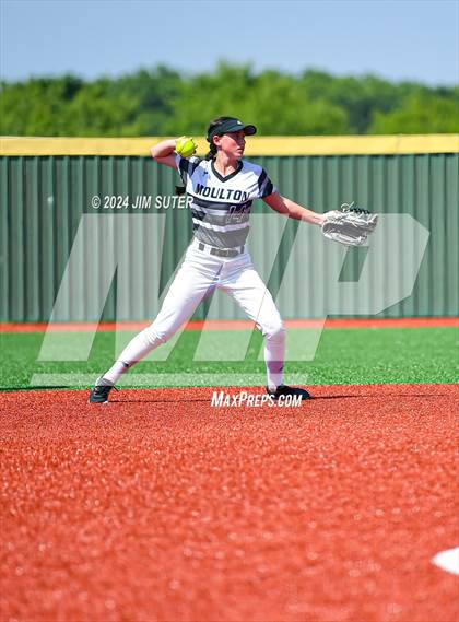 Thumbnail 1 in Slocum vs Moulton (UIL 1A Regional Final) Game 1 photogallery.