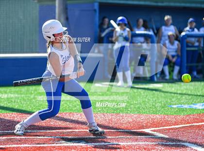 Thumbnail 1 in Slocum vs Moulton (UIL 1A Regional Final) Game 1 photogallery.
