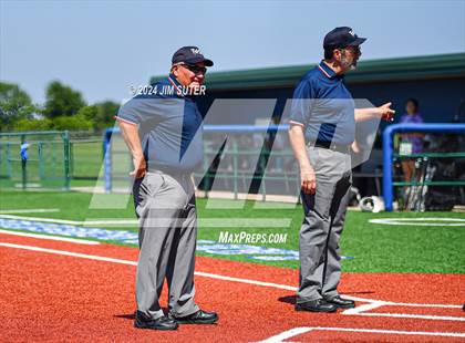 Thumbnail 1 in Slocum vs Moulton (UIL 1A Regional Final) Game 1 photogallery.
