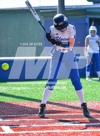 Thumbnail 2 in Slocum vs Moulton (UIL 1A Regional Final) Game 1 photogallery.