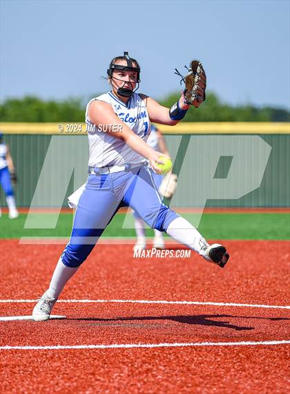 Thumbnail 2 in Slocum vs Moulton (UIL 1A Regional Final) Game 1 photogallery.
