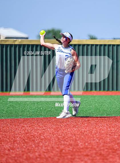 Thumbnail 1 in Slocum vs Moulton (UIL 1A Regional Final) Game 1 photogallery.