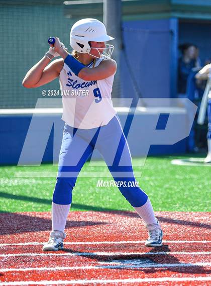 Thumbnail 1 in Slocum vs Moulton (UIL 1A Regional Final) Game 1 photogallery.