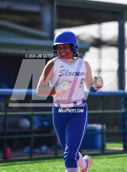 Thumbnail 3 in Slocum vs Moulton (UIL 1A Regional Final) Game 1 photogallery.