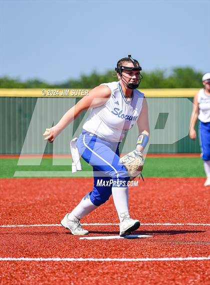 Thumbnail 1 in Slocum vs Moulton (UIL 1A Regional Final) Game 1 photogallery.
