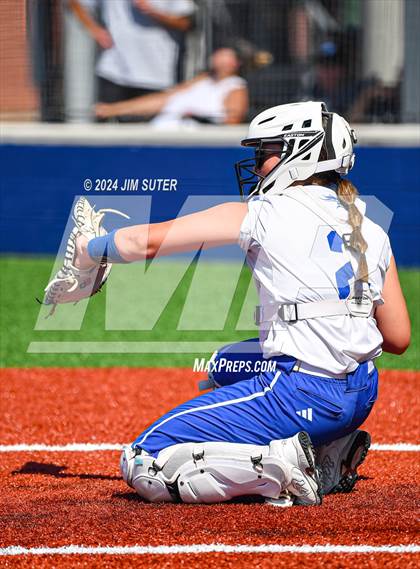 Thumbnail 2 in Slocum vs Moulton (UIL 1A Regional Final) Game 1 photogallery.