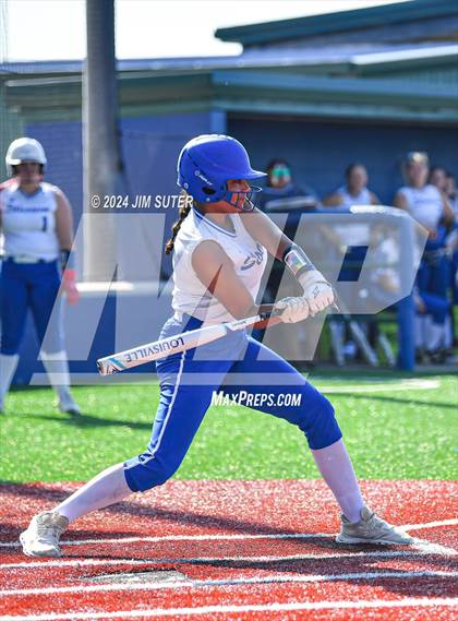 Thumbnail 1 in Slocum vs Moulton (UIL 1A Regional Final) Game 1 photogallery.