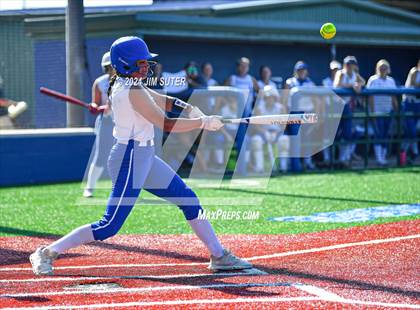Thumbnail 3 in Slocum vs Moulton (UIL 1A Regional Final) Game 1 photogallery.