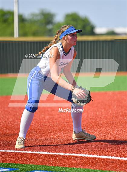 Thumbnail 3 in Slocum vs Moulton (UIL 1A Regional Final) Game 1 photogallery.
