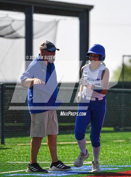 Thumbnail 2 in Slocum vs Moulton (UIL 1A Regional Final) Game 1 photogallery.