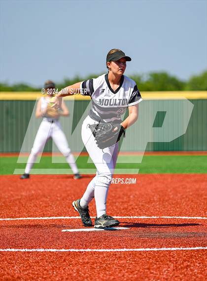 Thumbnail 3 in Slocum vs Moulton (UIL 1A Regional Final) Game 1 photogallery.