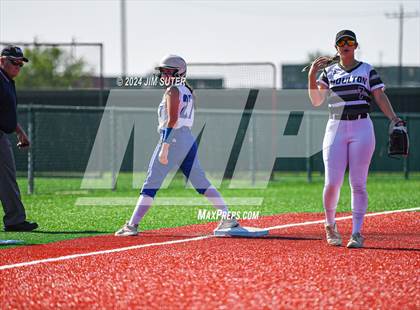 Thumbnail 2 in Slocum vs Moulton (UIL 1A Regional Final) Game 1 photogallery.