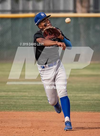 Thumbnail 2 in Chandler @ Hamilton photogallery.
