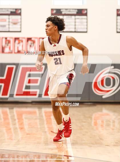 Thumbnail 2 in Centennial vs. Salesian College Preparatory (Pro Image Holiday Classic Large Schools) photogallery.