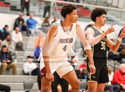 Thumbnail 3 in Centennial vs. Salesian College Preparatory (Pro Image Holiday Classic Large Schools) photogallery.