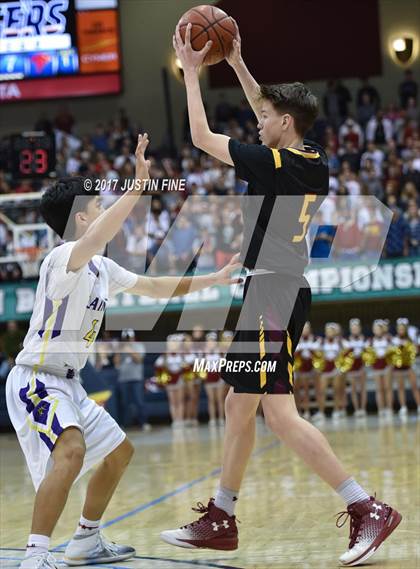 Thumbnail 3 in Torrey Pines vs. St. Augustine (CIF San Diego Open Division Final) photogallery.