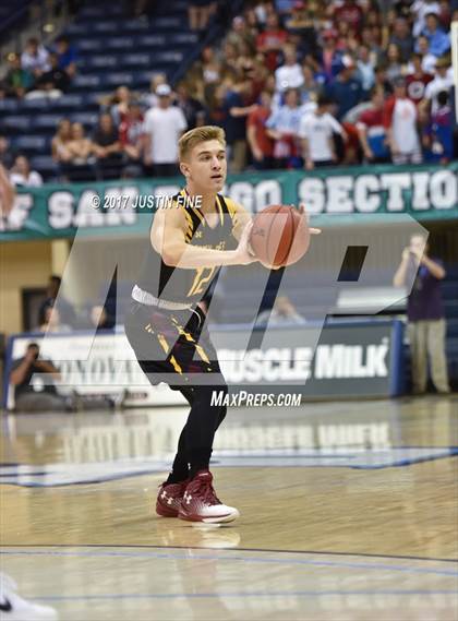 Thumbnail 3 in Torrey Pines vs. St. Augustine (CIF San Diego Open Division Final) photogallery.
