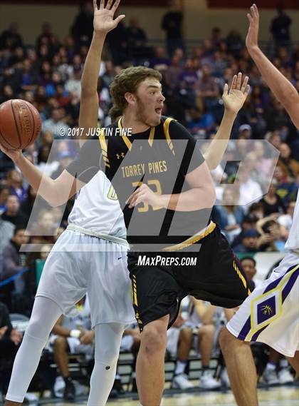 Thumbnail 3 in Torrey Pines vs. St. Augustine (CIF San Diego Open Division Final) photogallery.