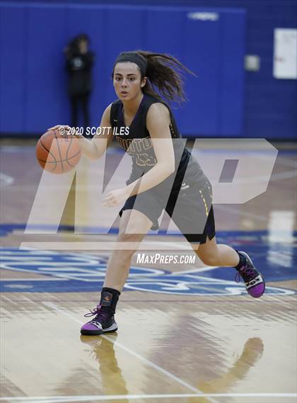 Thumbnail 3 in Unioto vs Vinton County (OHSAA D2 District Semifinal) photogallery.