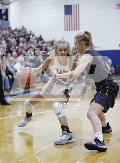 Thumbnail 3 in Unioto vs Vinton County (OHSAA D2 District Semifinal) photogallery.