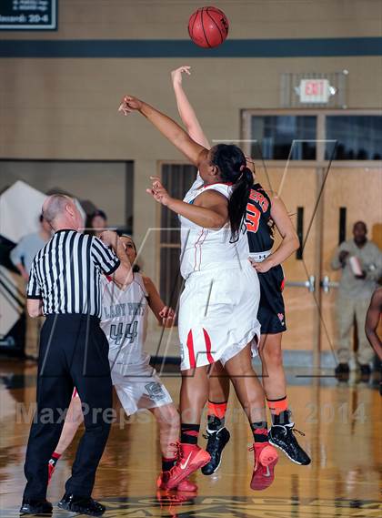 Thumbnail 3 in Parkway South vs Edwardsville (Prepcasts Elite Girls Shootout VI) photogallery.