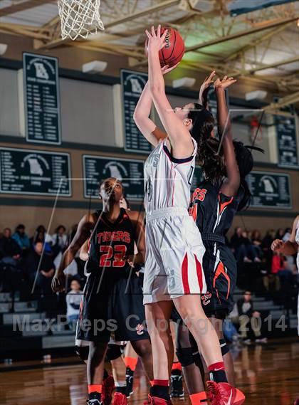 Thumbnail 3 in Parkway South vs Edwardsville (Prepcasts Elite Girls Shootout VI) photogallery.