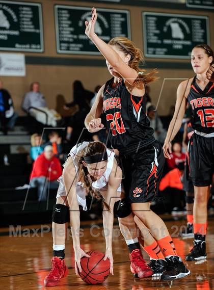 Thumbnail 1 in Parkway South vs Edwardsville (Prepcasts Elite Girls Shootout VI) photogallery.