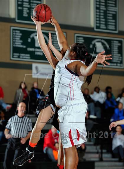 Thumbnail 1 in Parkway South vs Edwardsville (Prepcasts Elite Girls Shootout VI) photogallery.