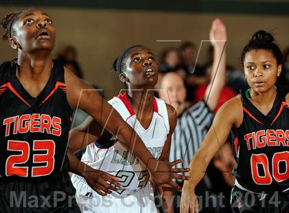Thumbnail 3 in Parkway South vs Edwardsville (Prepcasts Elite Girls Shootout VI) photogallery.