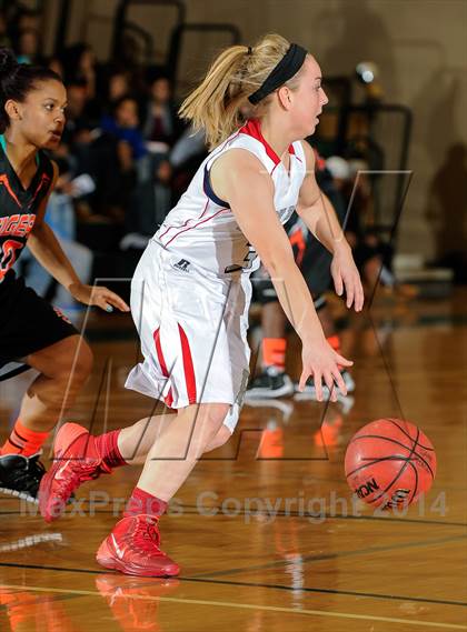 Thumbnail 2 in Parkway South vs Edwardsville (Prepcasts Elite Girls Shootout VI) photogallery.