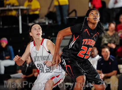 Thumbnail 2 in Parkway South vs Edwardsville (Prepcasts Elite Girls Shootout VI) photogallery.