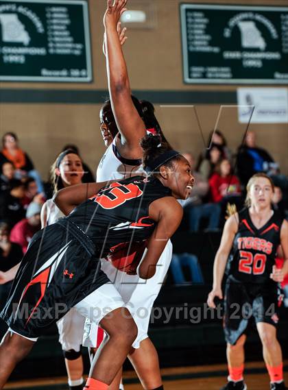 Thumbnail 1 in Parkway South vs Edwardsville (Prepcasts Elite Girls Shootout VI) photogallery.