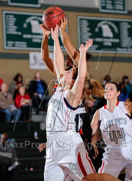 Thumbnail 1 in Parkway South vs Edwardsville (Prepcasts Elite Girls Shootout VI) photogallery.